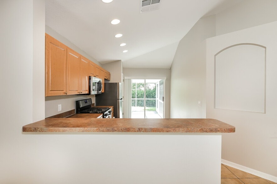 Building Photo - 5825 Wrenwater Dr