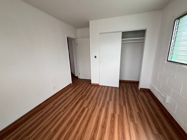 Building Photo - 2429 N School St