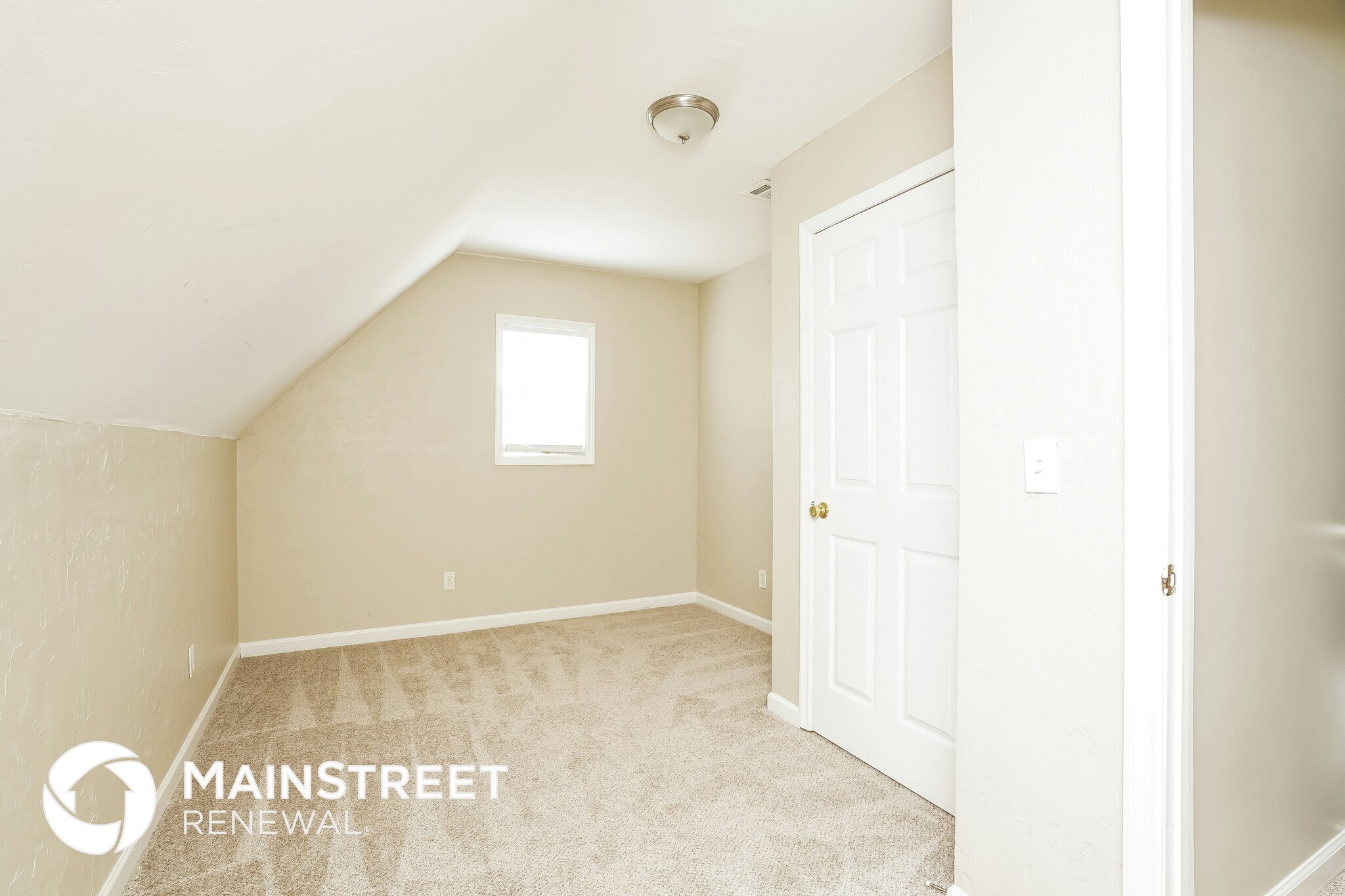 Building Photo - 3508 Lake Towne Dr