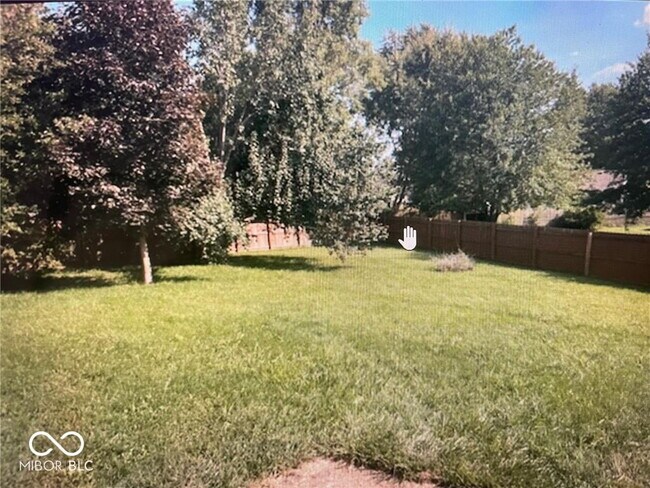 Building Photo - Charming 3-Bedroom Home with 2 Full Baths in Indianapolis – Perfect Blend of Comfort and Convenie...