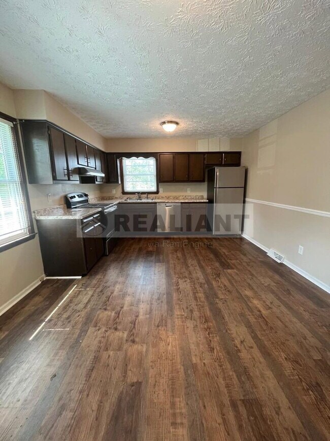 Building Photo - 4013 Elora Ln