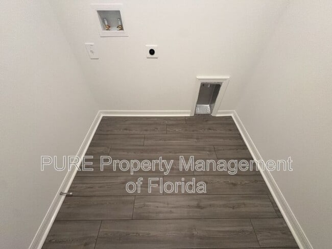 Building Photo - 1304 NW 48th Terrace