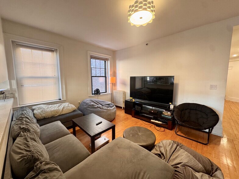 Building Photo - 1173 Commonwealth Ave