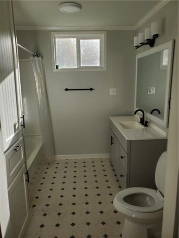 Building Photo - 17386 E Park Ave