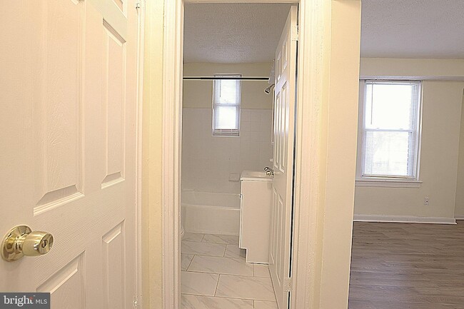 Building Photo - 4329 Halley Terrace SE