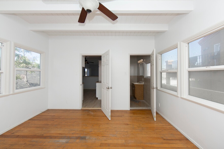 Building Photo - 1131 10th St