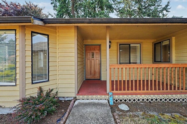 Building Photo - 9123 Wendy Dr SE