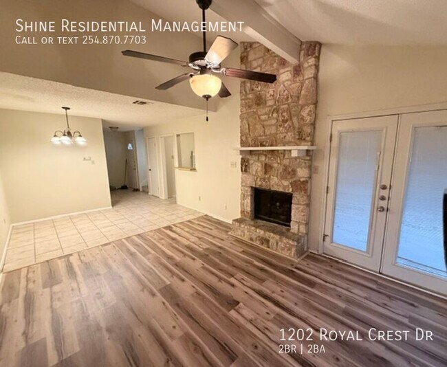 Building Photo - 1202 Royal Crest Dr