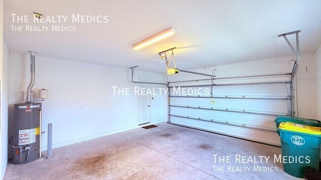 Building Photo - 1102 Victoria Hills Dr S
