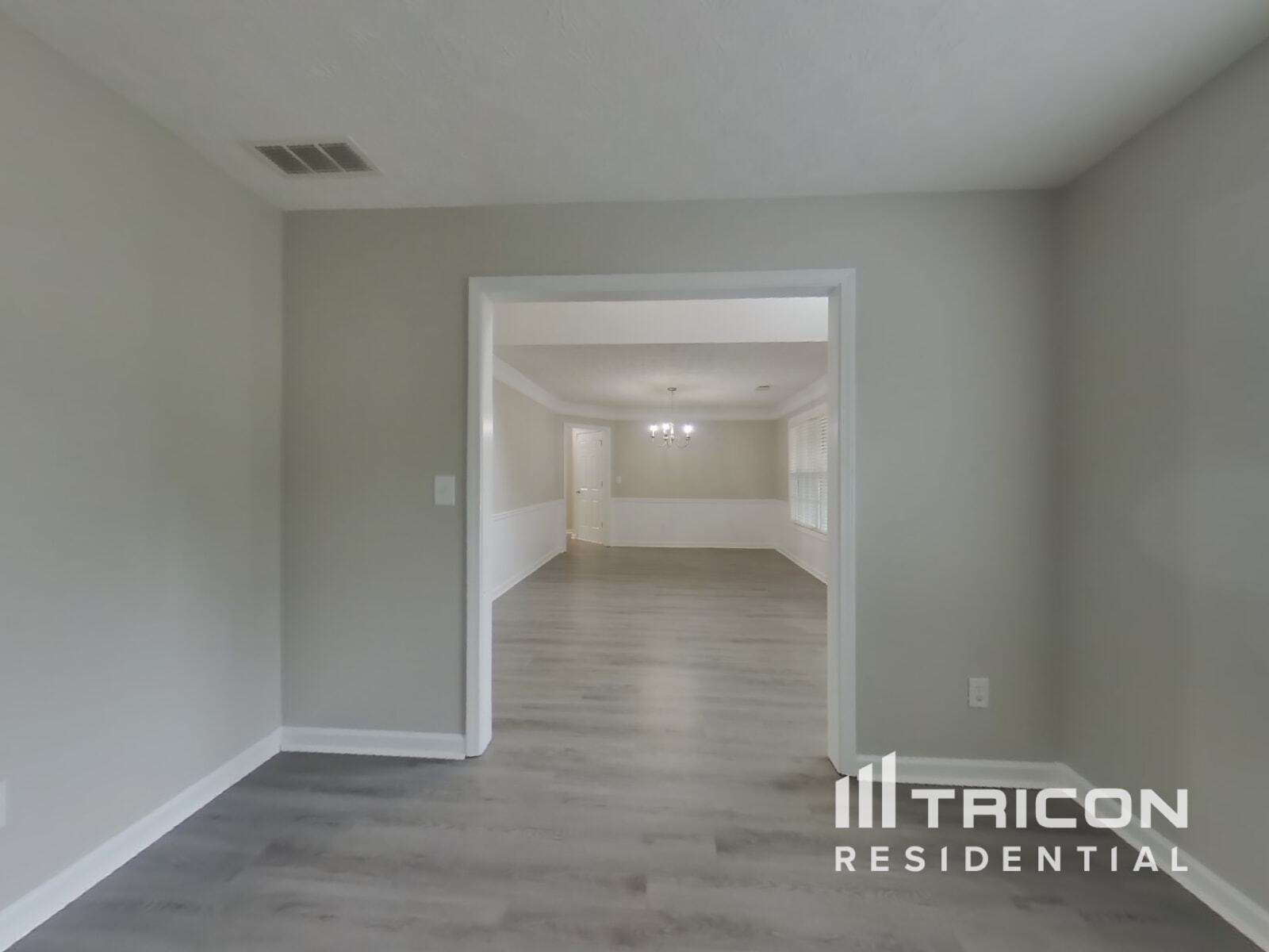 Building Photo - 828 Redan Way