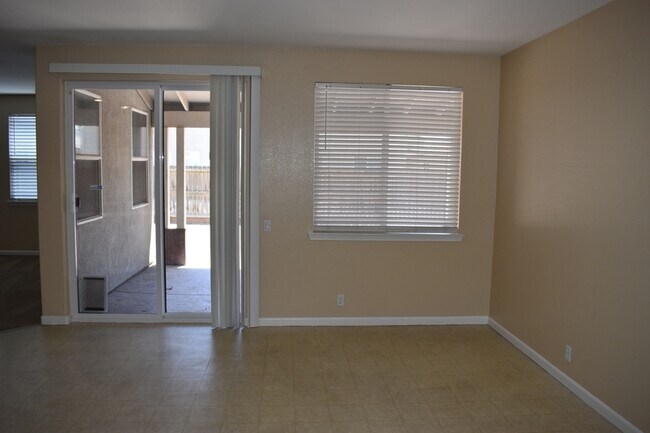 Building Photo - 1220 CAVALAIRE Ct