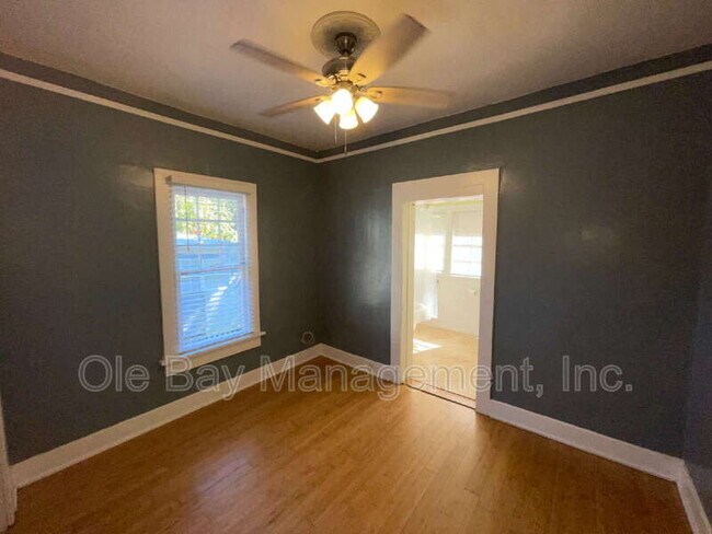 Building Photo - 2153 Dauphin St