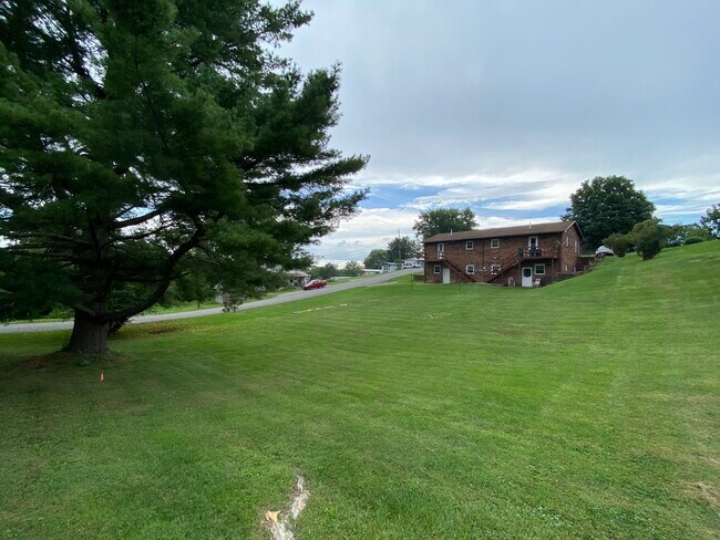 Building Photo - 120 W Marshall St