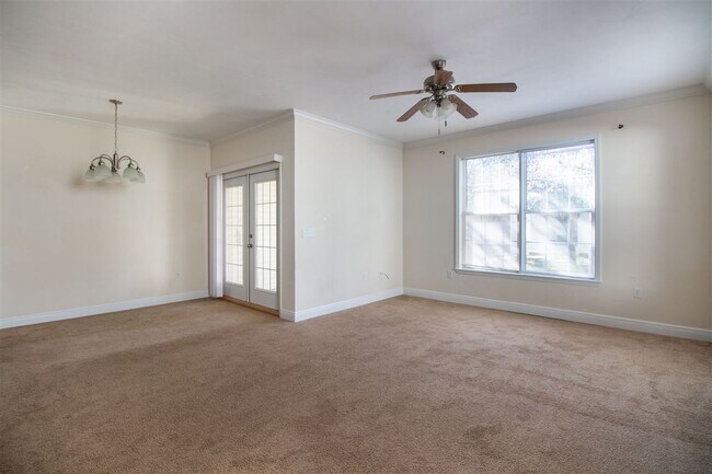 Building Photo - 1575 Paul Russell Rd