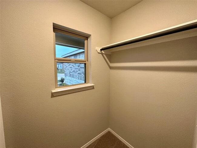 Building Photo - 491 Dalloway St