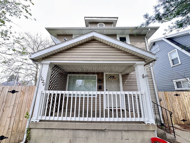 Building Photo - 1020 Walnut Hill Pl