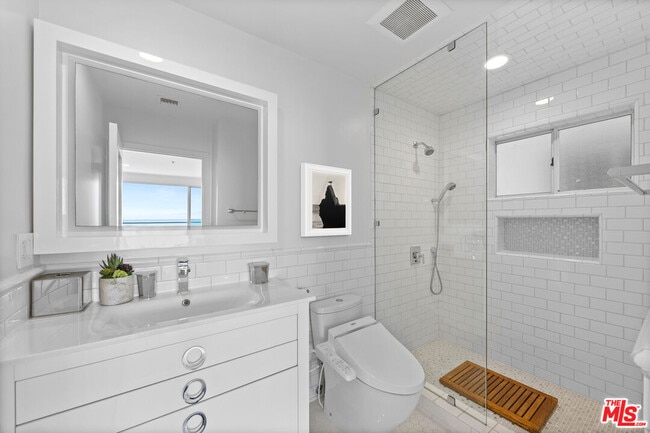 Building Photo - 26508 Latigo Shore Dr