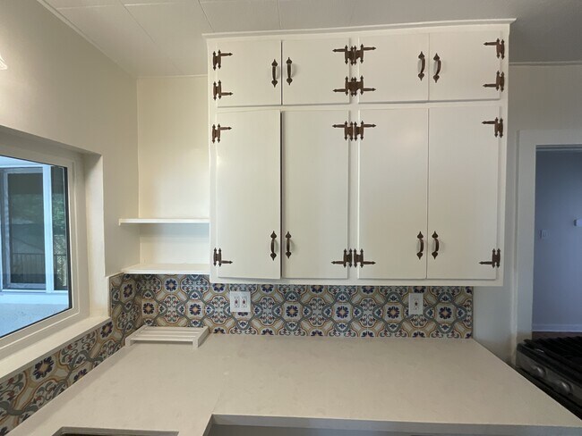 Building Photo - 2724 Locksley Pl