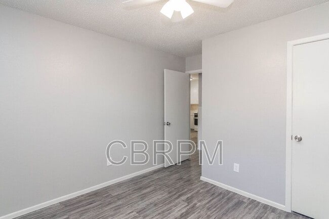 Building Photo - 1316 53rd St