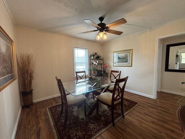 Building Photo - Fully Furnished 3BR Retreat Near Boone Lake – Flexible Lease Terms (3–12 Months)