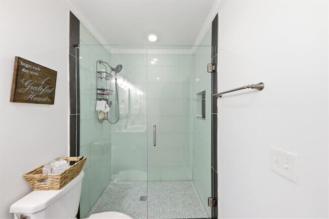 Building Photo - 15 Arpege Way NW