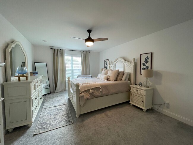 Building Photo - Beautiful 4 BR House in Nicholasville! All...