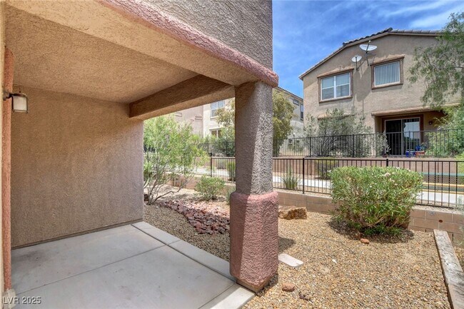 Building Photo - 8792 Parsons Ridge Ave