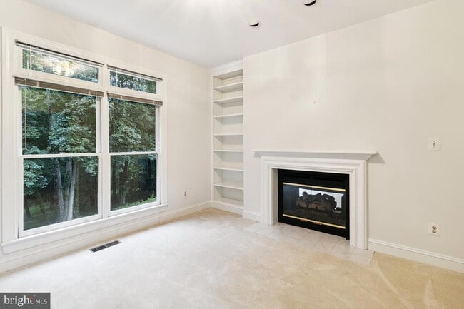 Building Photo - 4427 Brookside Dr