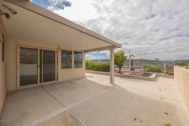 Building Photo - Quaint and Quiet 2-Bedroom 55+ Home with G...
