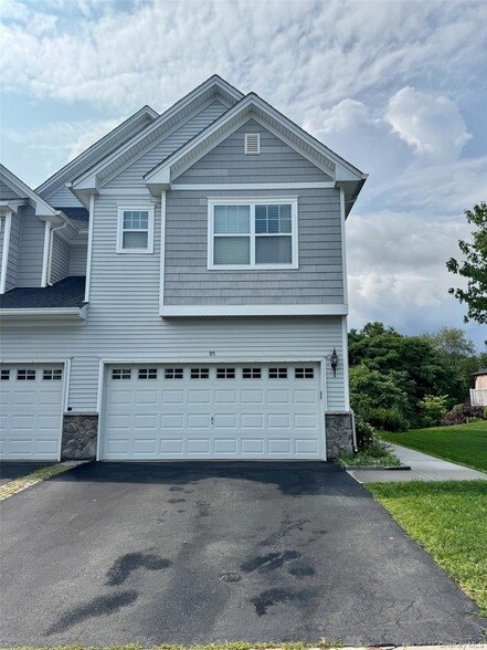 Building Photo - 95 Meadow View Dr