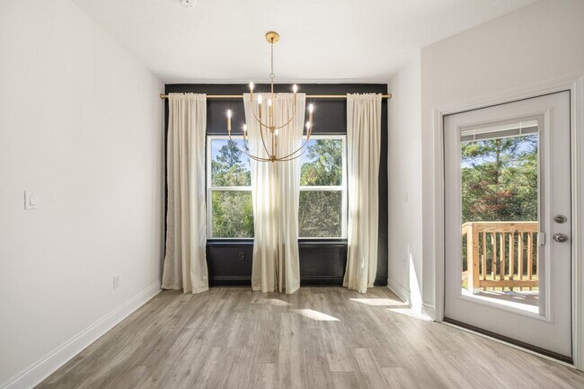 Building Photo - 4902 Kensington Ln