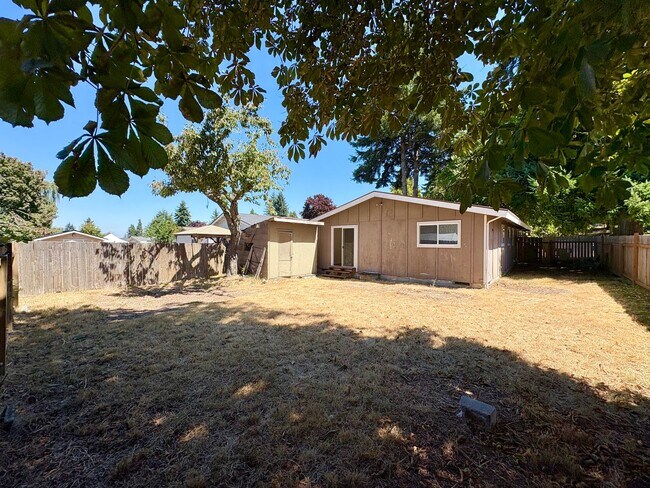 Building Photo - Cozy & Clean 3BR Home in North Tacoma