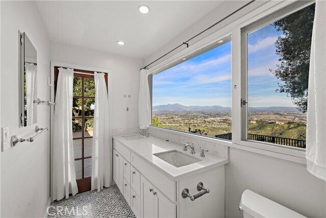 Building Photo - 3144 Bonn Dr