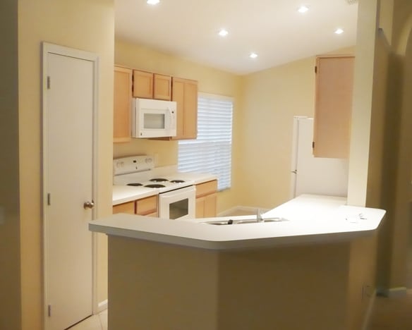 Building Photo - Lake Mary 3 Bed 2 bath Pool with Pet frien...