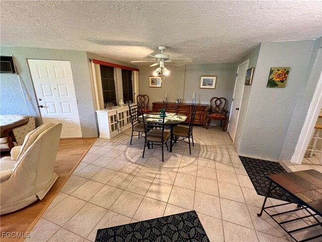 Building Photo - 10 Regency Ct