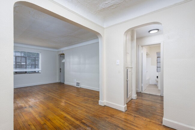 Building Photo - 16556 Ardmore St
