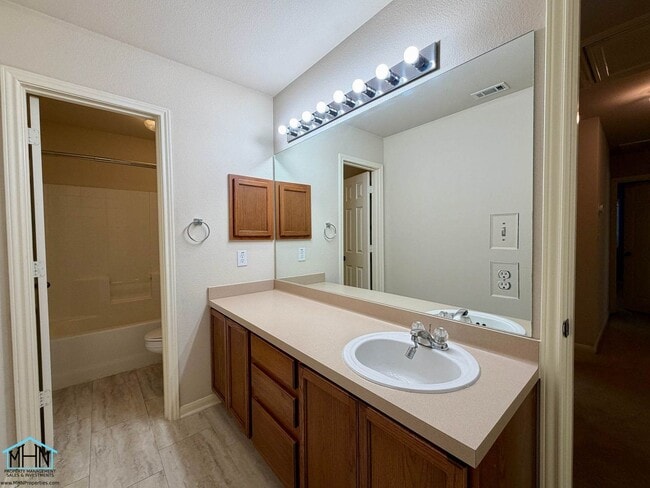 Building Photo - Beautiful and Spacious 2 story 4 Bedroom 2.5 Bath Home Designed for Comfortable Living and Seamle...