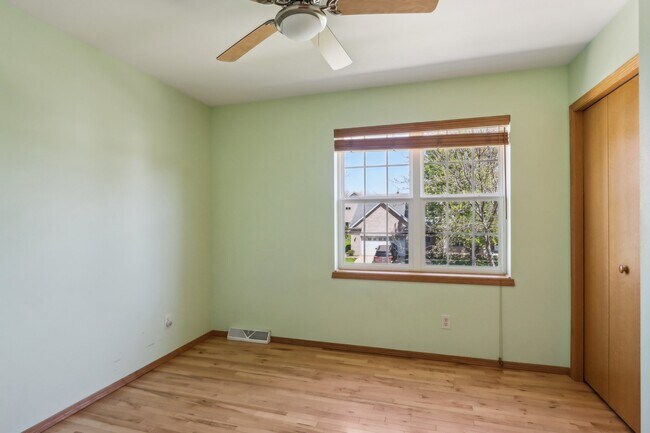 Building Photo - 7701 Twinflower Dr