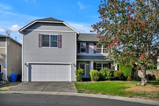 Primary Photo - 4 BED & 2.5 SINGLE FAMILY HOUSE FOR RENT