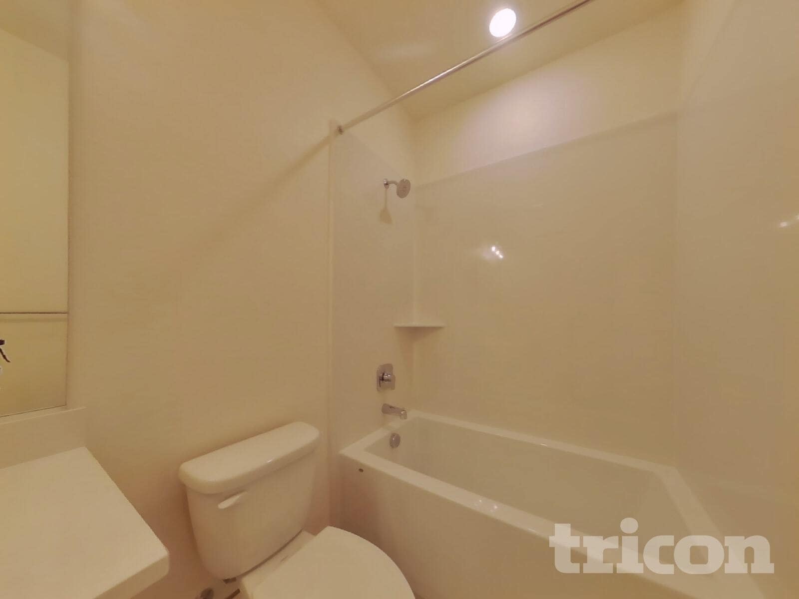 Building Photo - 2042 Delta Vw Ave