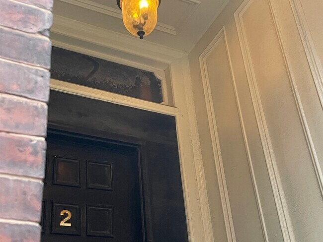 Building Photo - 2 Harvard Pl