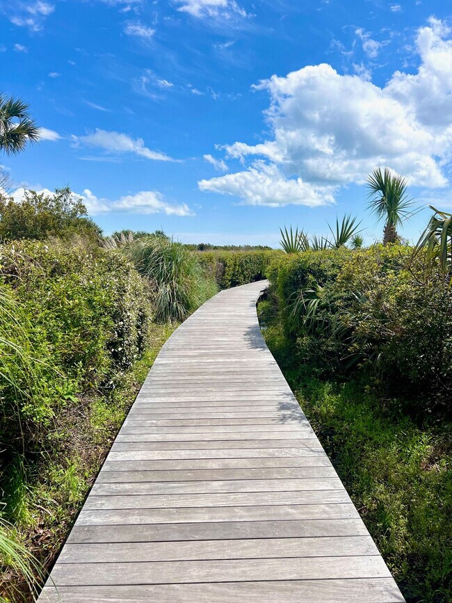 Building Photo - 2808 Seabrook Island Rd
