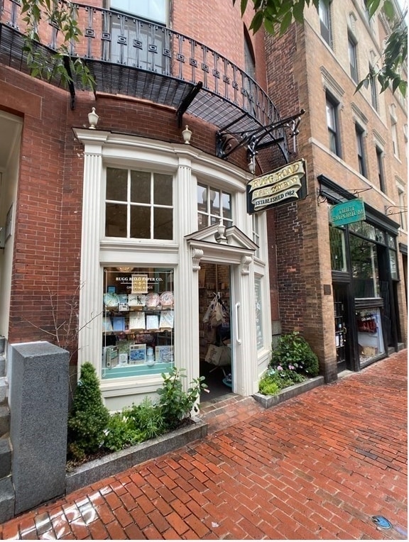 Building Photo - 107 Charles St