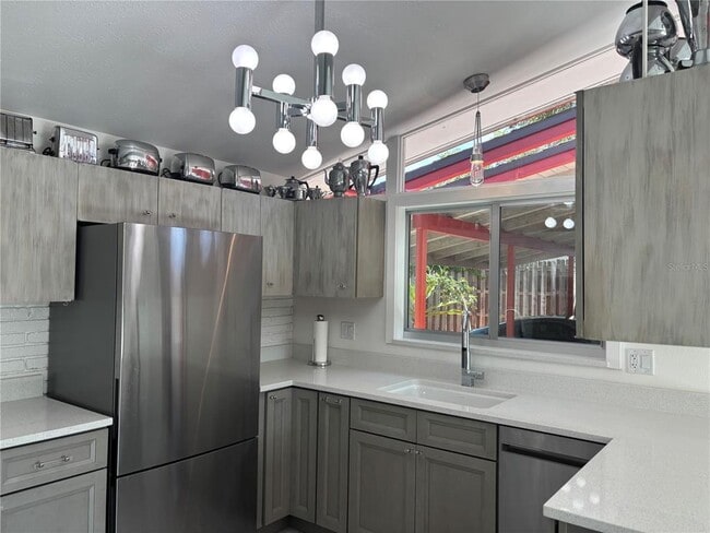 Building Photo - 4830 Higel Ave