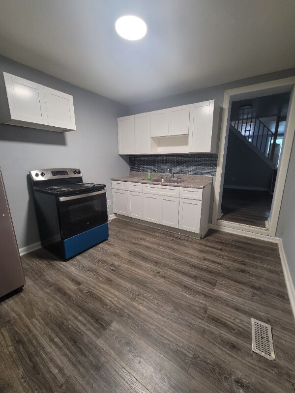 Building Photo - 813 S 9th St