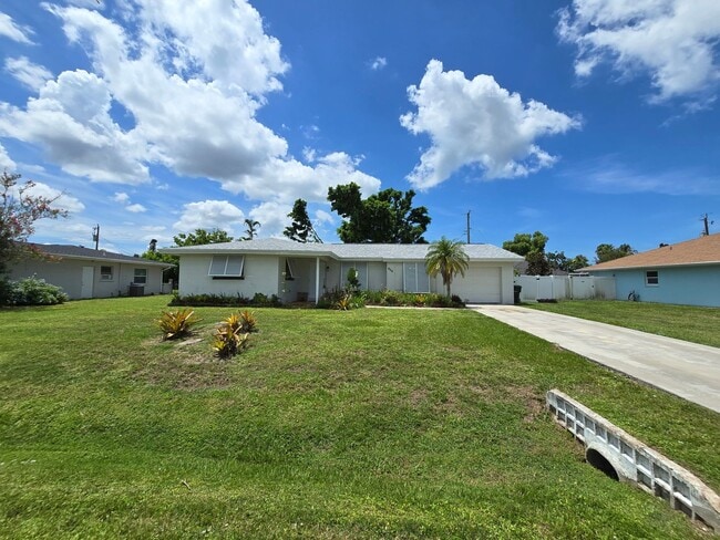 Building Photo - Charming 2 Bed / 2 Bath Home in Venice Gar...