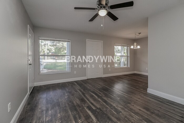 Building Photo - 1423 N Tremain St