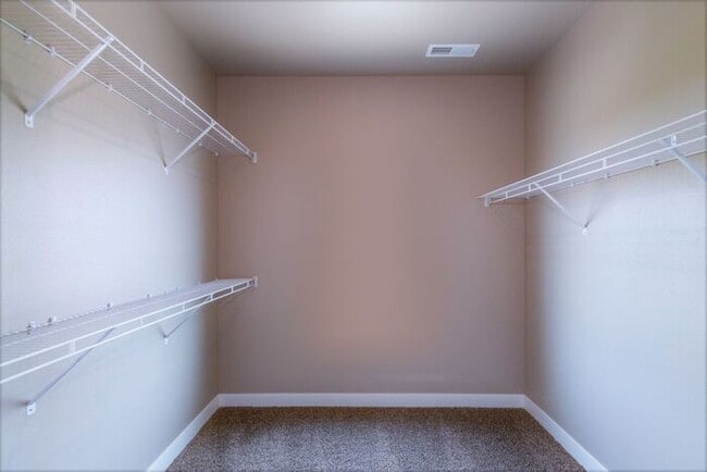 Building Photo - $1,450 | 1 Bedroom, 1 Bathroom Condo | Pet Friendly* | Available for August 1st, 2026 Move In!