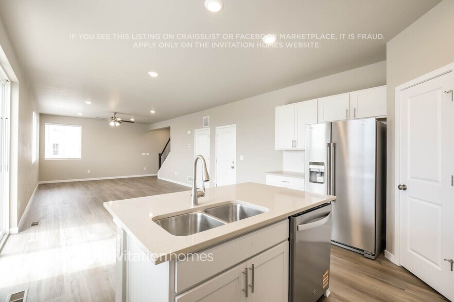 Building Photo - 482 Elbert St