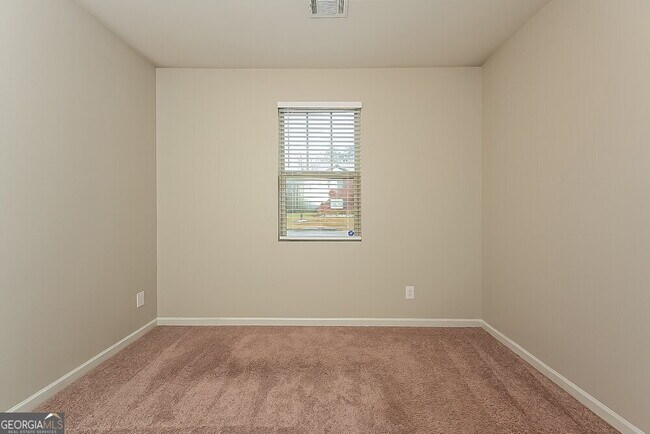 Building Photo - 700 Feldwood Ln